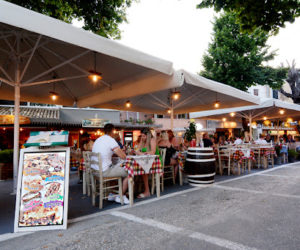 loris-taverna1 loris-taverna